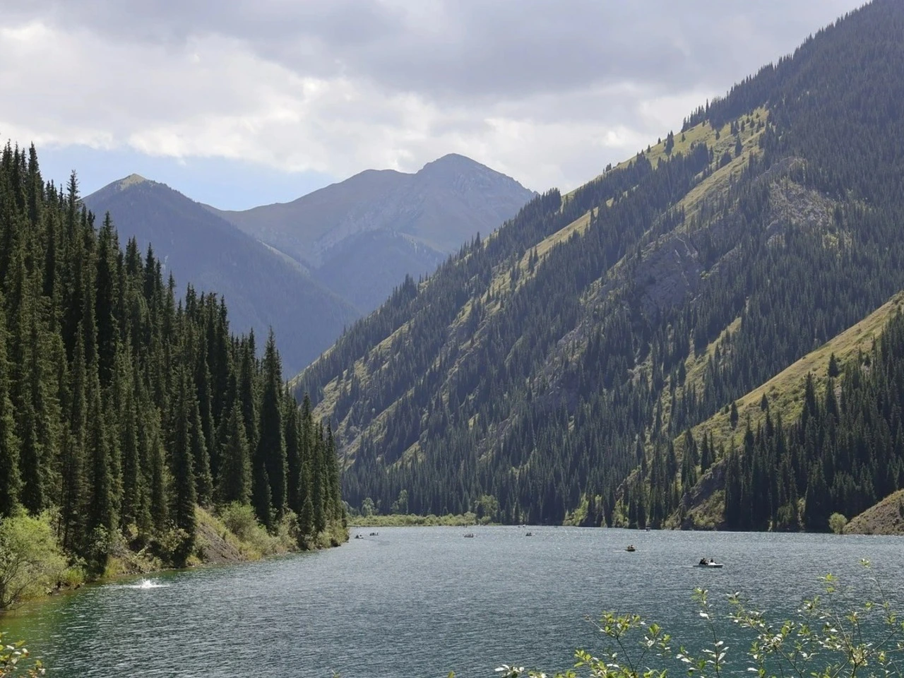 Almaty-lake